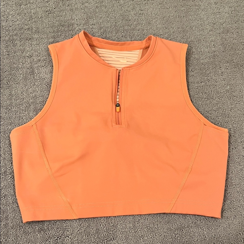 Nike pro drift workout crop top